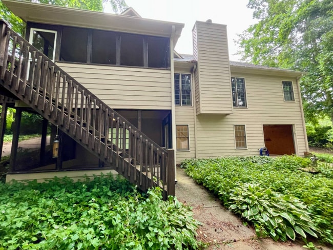 Building Photo - 1839 Danbury Ct