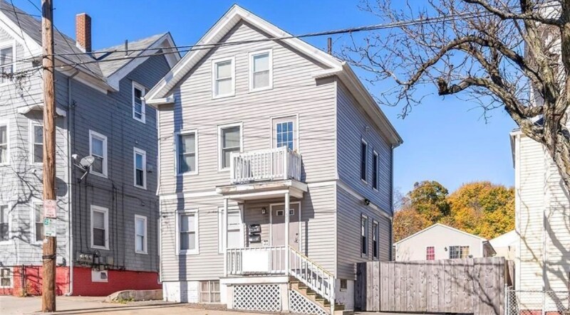 Primary Photo - 751 Atwells Ave