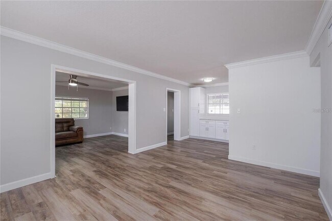 Foto del edificio - 4019 W Waterman Ave