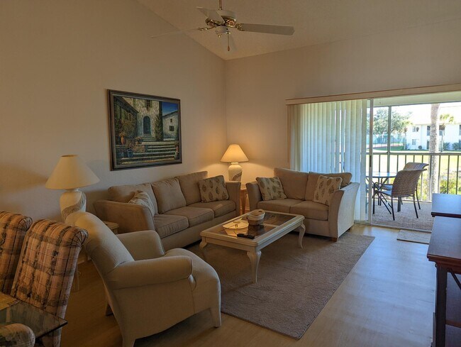 Foto del edificio - 4378 Madeira Ct