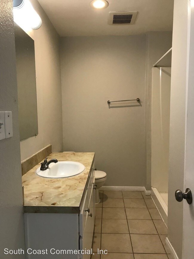 Building Photo - 9258 Birch St