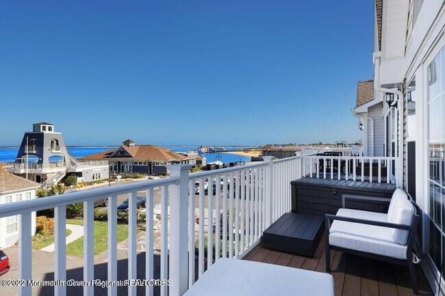 Foto del edificio - 10 Halfmoon Ct