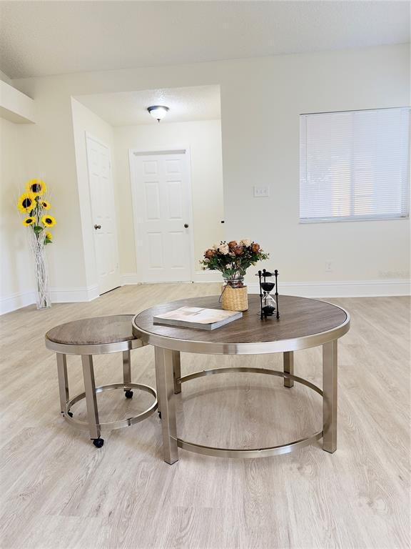 Foto del edificio - 7138 Harbor Heights Dr