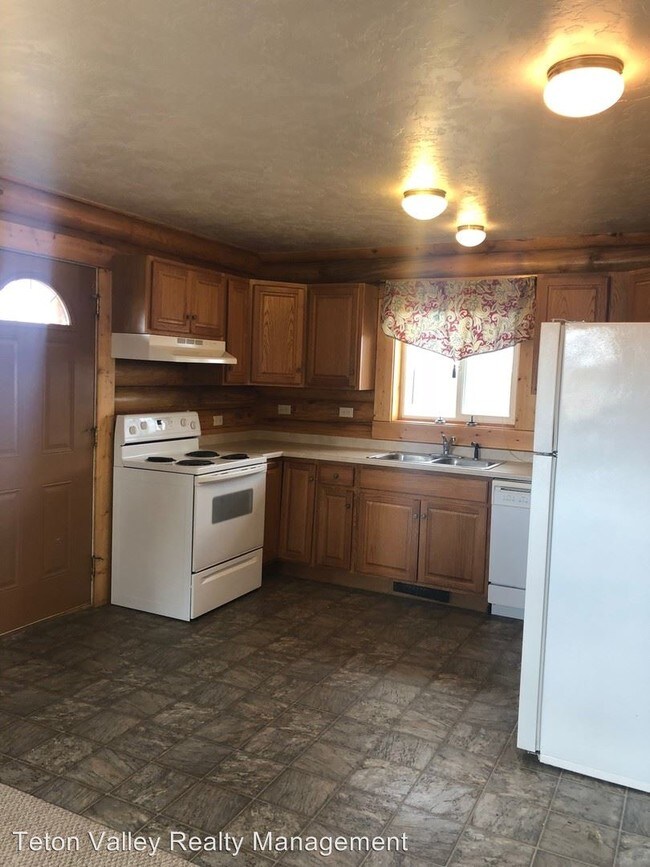 Building Photo - 4760 S 500 W