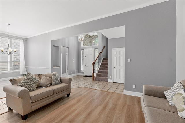 Building Photo - 3513 San Paula Dr