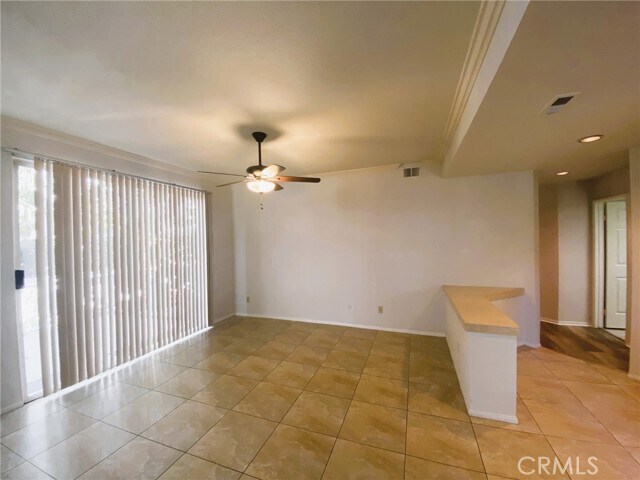 Building Photo - 23 New Chardon
