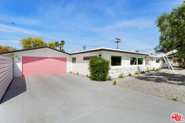 Building Photo - 3760 E Camino San Simeon