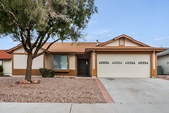 Building Photo - 705 Skipjack Dr