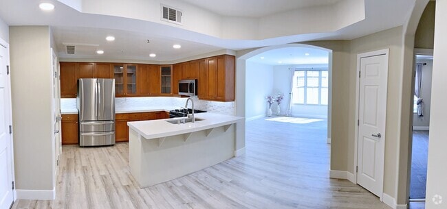 Panoramic photo of kitchen and grand room - 30 E Julian St
