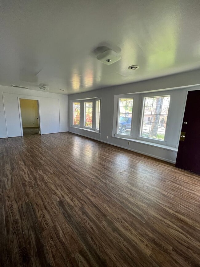 Foto del edificio - 4 Bedroom, 2 Bathroom Home - Located near Oregon Tech and Sky Lakes!