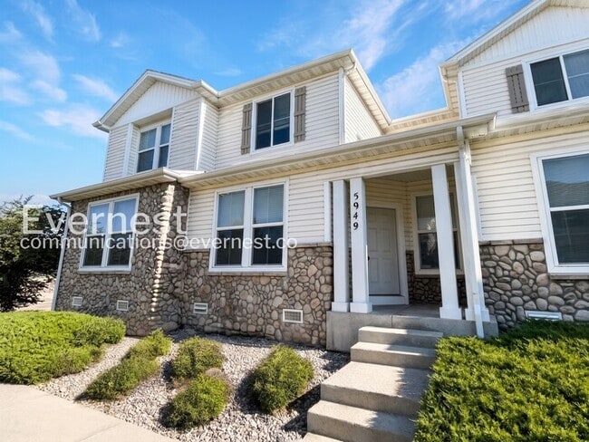 Building Photo - 5949 Chorus Heights