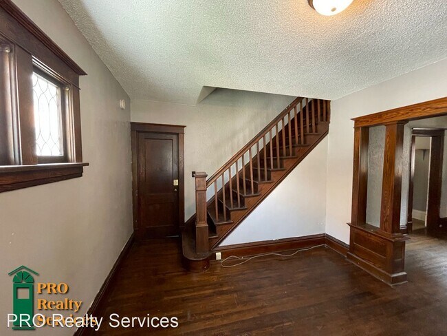 Building Photo - 3 br, 1 bath House - 1744 Dayton Avenue