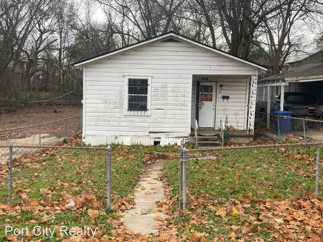 Primary Photo - 2 br, 1 bath House - 2727 Myrtle St