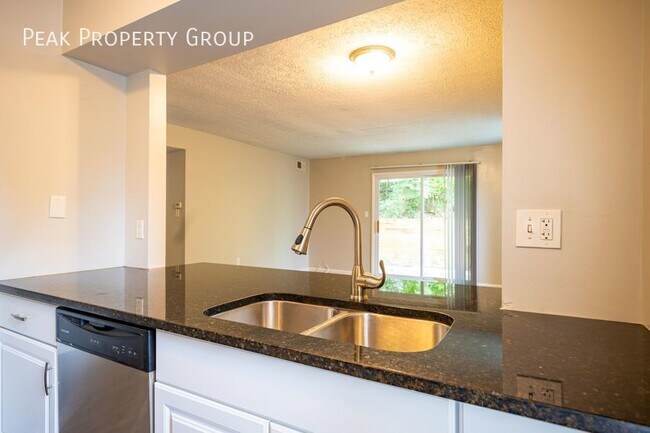 Building Photo - MOVE IN NOW!! $99 Security Deposit Special...