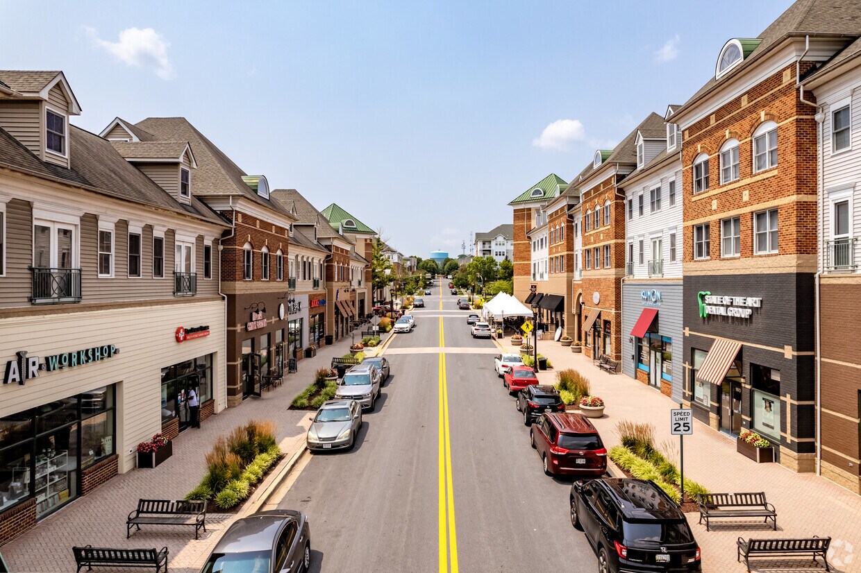 King Farm Village Center Apartments in Rockville, MD