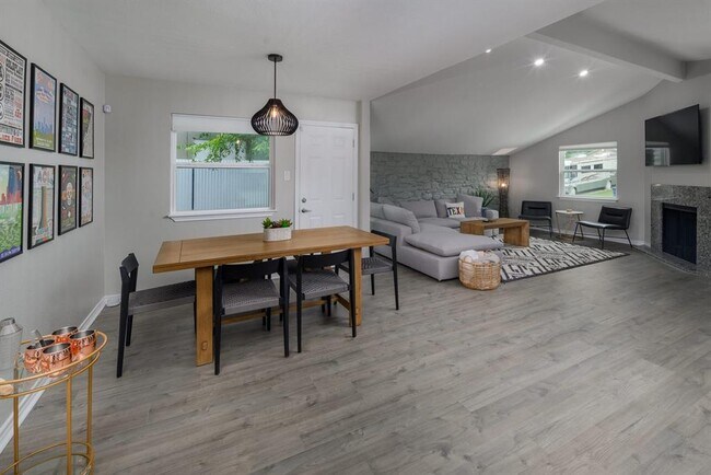 Foto del edificio - 1651 Chippeway Ln