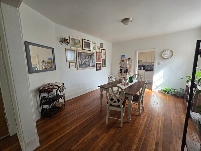 Foto del edificio - 3120 Kensington Ave