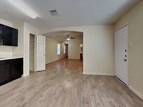 Building Photo - 6347 Austinville Dr