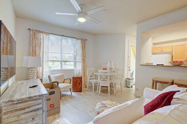 Building Photo - 11030 Legacy Dr