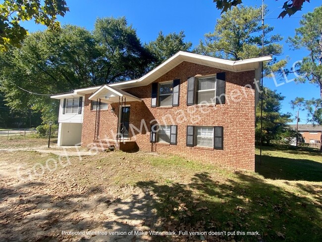 Building Photo - 2222 Bungalow Road-Move In Ready NOW!