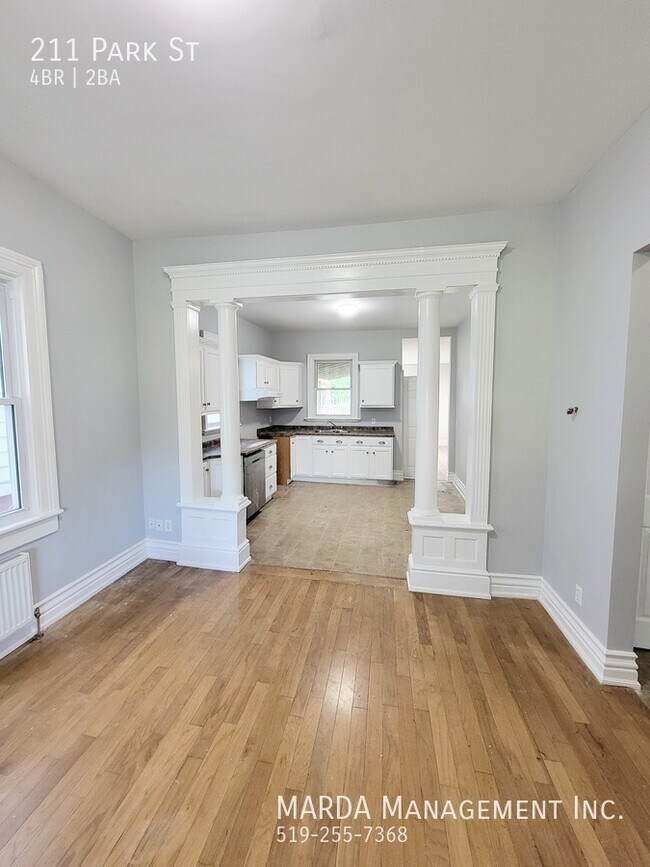 Photo du bâtiment - CHARMING 4 BED/2 BATH HOME IN CHATHAM ON QUARTER-ACRE LOT + UTILITIES
