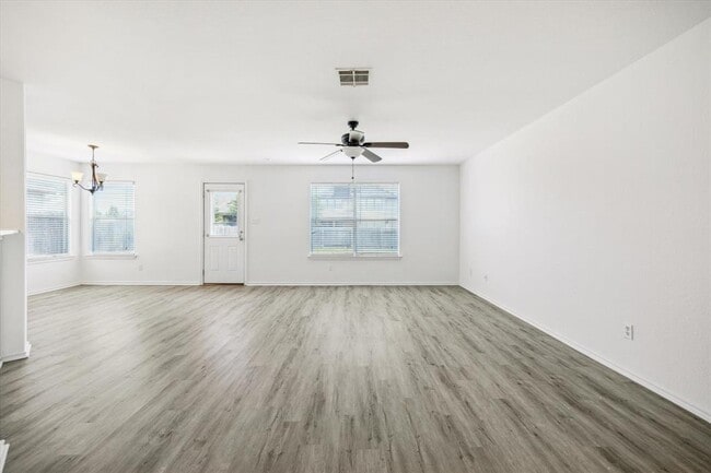 Building Photo - 228 Almquist St