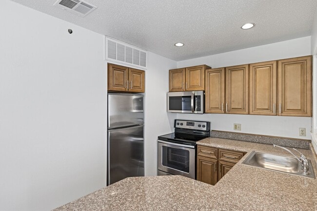 Building Photo - Kilgore Apartments (ANR Kalamazoo Limited ...