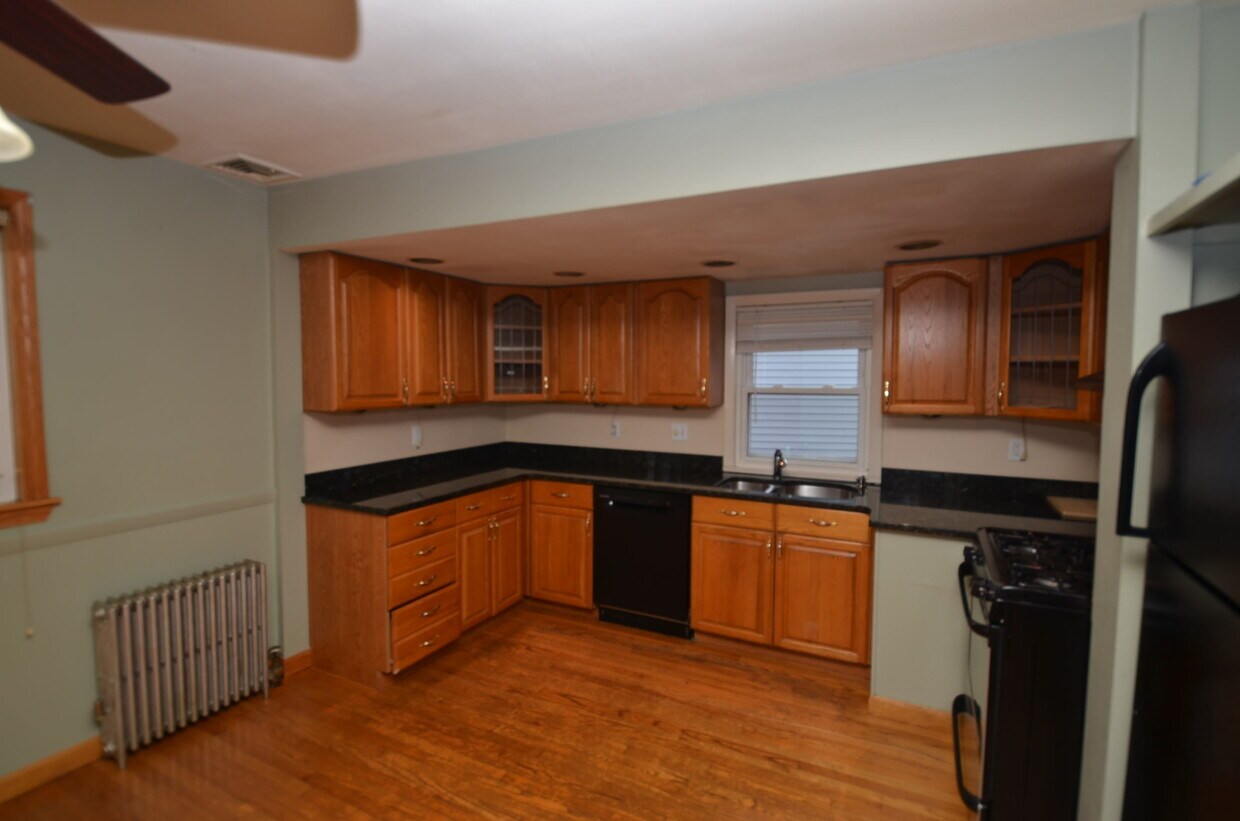 146 Melrose St, Melrose, MA 02176 Townhome Rentals in Melrose MA