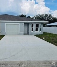 Building Photo - 1415 Las Villas Blvd