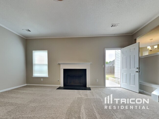 Building Photo - 4348 Persian Ct SW