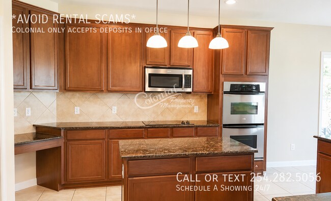 Building Photo - 711 Cattail Cir