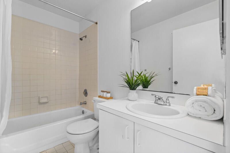 Foto principal - 6220 Seminole Terrace