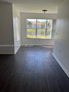 Building Photo - 12400 Vista Isles Dr