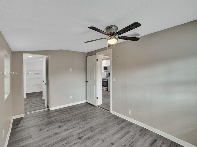Foto del edificio - 5701 Farragut St