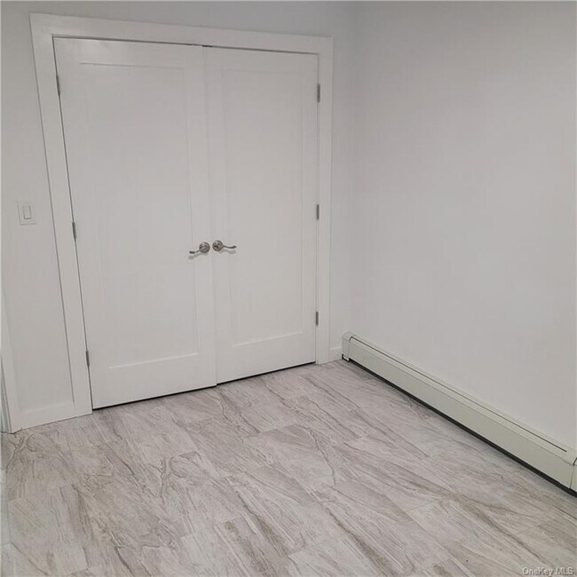 Foto del edificio - 4221 Seton Ave