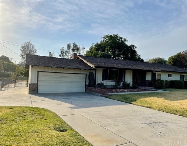 Foto del edificio - 511 N Yucca Ridge Rd