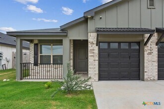 Building Photo - 5807 Betty Lou Dr