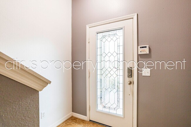 Foto del edificio - 3813 Black Spruce Ln