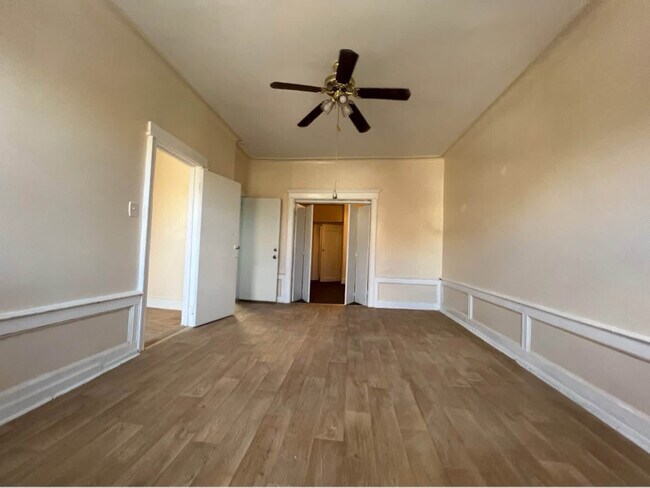 Foto del edificio - 1624 Pitkin Ave