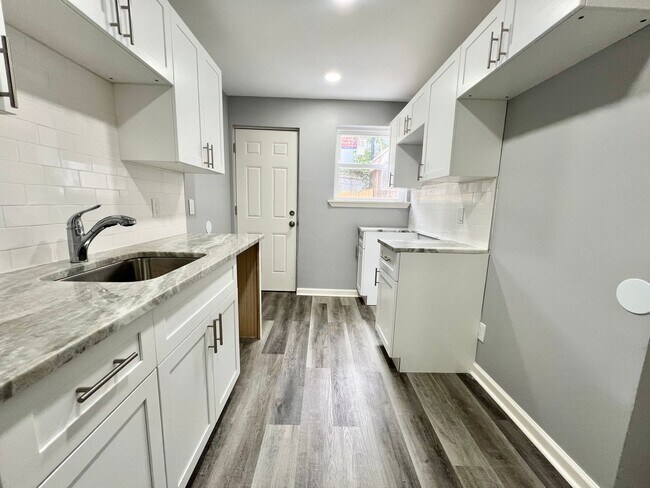 Building Photo - Anika Homes 3 Bedroom