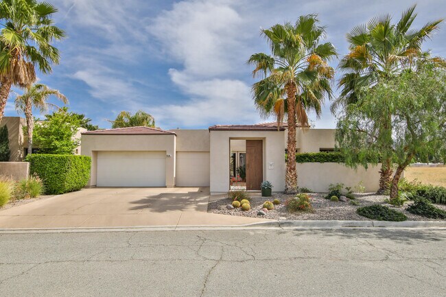 Building Photo - 69589 Paseo Del Sol