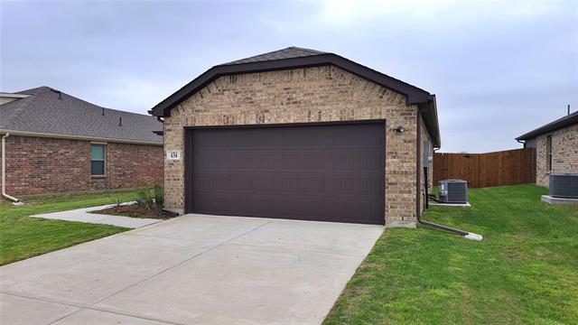 Foto del edificio - 434 Cypress Ln