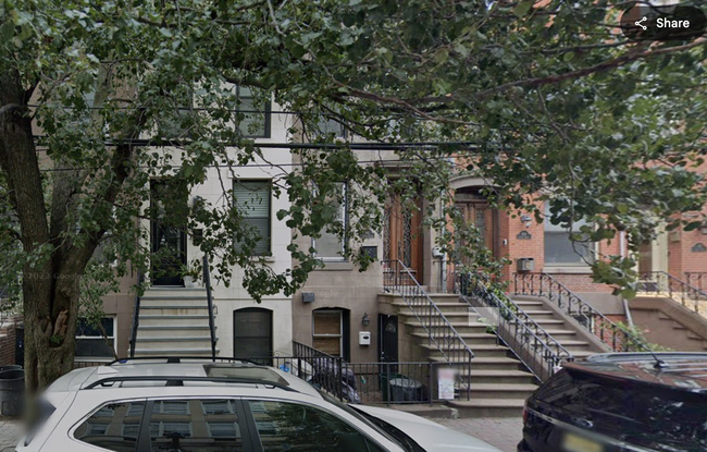 Building Photo - 841 Garden St