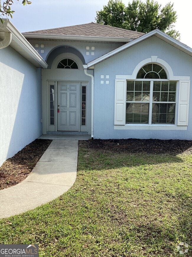 Building Photo - 258 Pine Bluff Dr