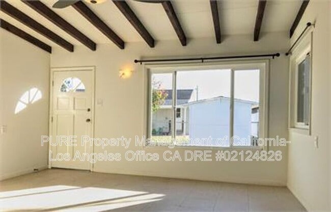 Building Photo - 3729 W 116th St