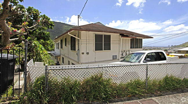 Building Photo - 2333 Palolo Ave
