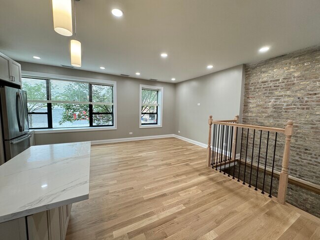 Foto del edificio - 4635 N Clark St