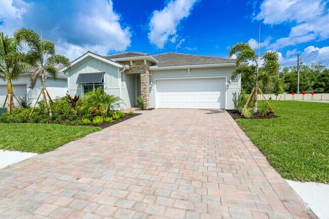 Foto del edificio - ***NEW CONSTRUCTION***ANNUAL RENTAL***3 BE...