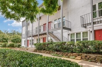 Building Photo - 3827 Gilbert Ave
