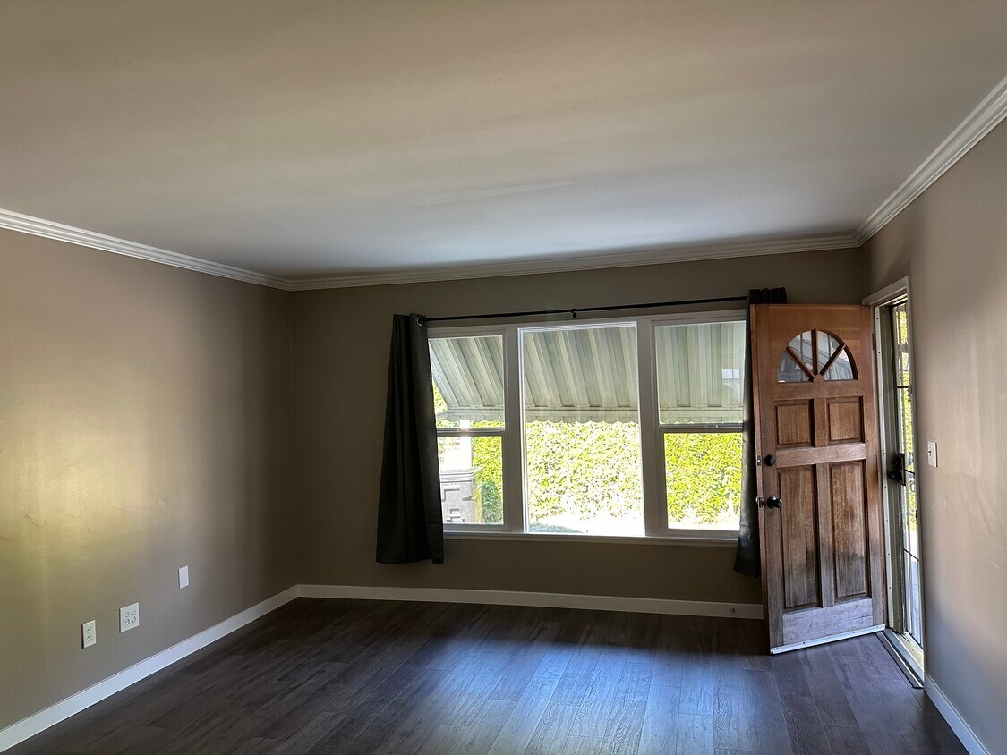 Foto principal - 2367 247th St